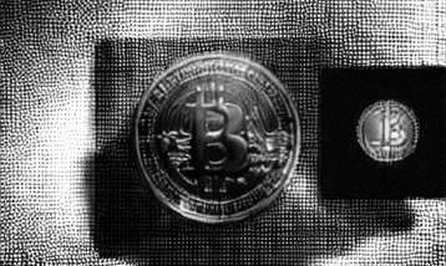 Mã nguồn Bitcoin: bản hiến pháp không thể sửa đổi hay một cái bẫy kỹ thuật?